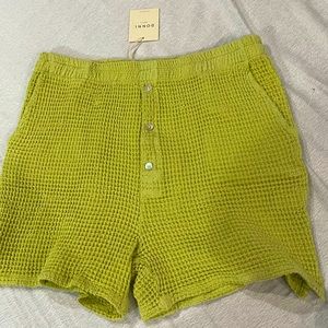 DONNI waffle shorts size L NWT. sold out in stores
